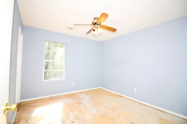 1270 W Road Clarksville, TN 37040 - Photo 14 of 25 an empty room with a window