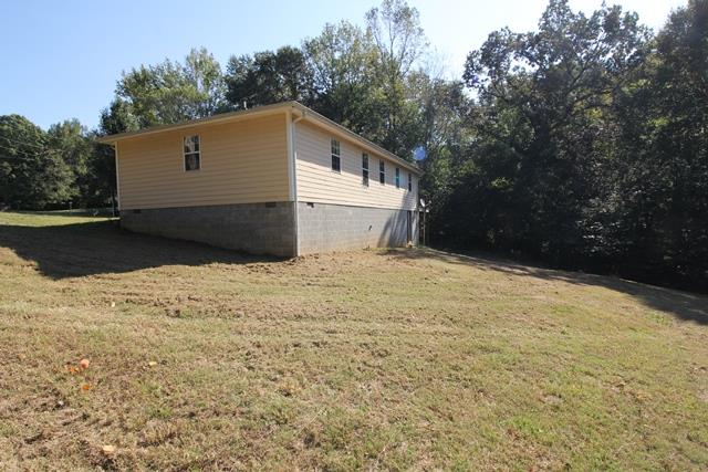 1270 W Road Clarksville, TN 37040 - Photo 23 of 25 a view of a backyard of the house