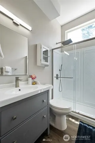 $2,100 | 33023 Pacific Place, Unit B, Black Diamond, WA 98010