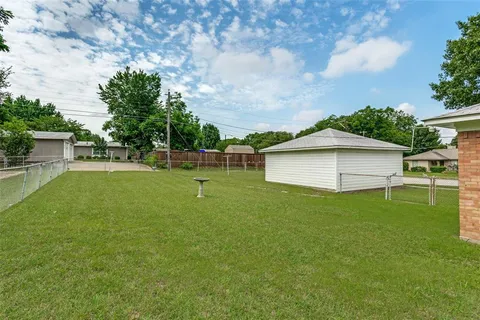 $248,950 | 422 West Daugherty Drive, Garland, TX 75041