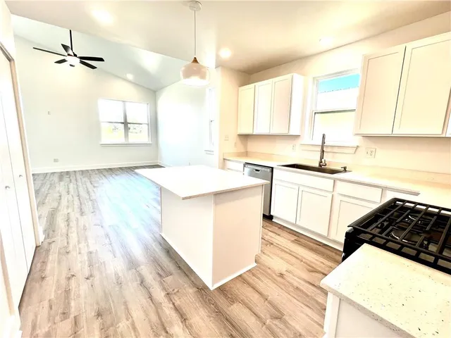 $255,000 | 2809 Live Oak Drive, Gretna, LA 70056