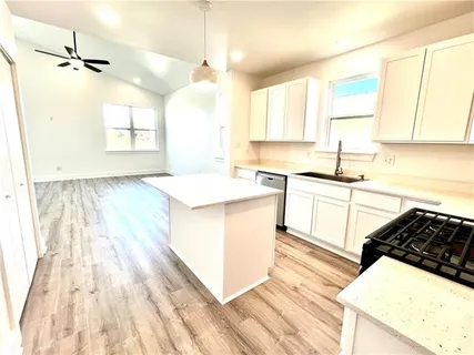 $255,000 | 2809 Live Oak Drive, Terrytown, LA 70056