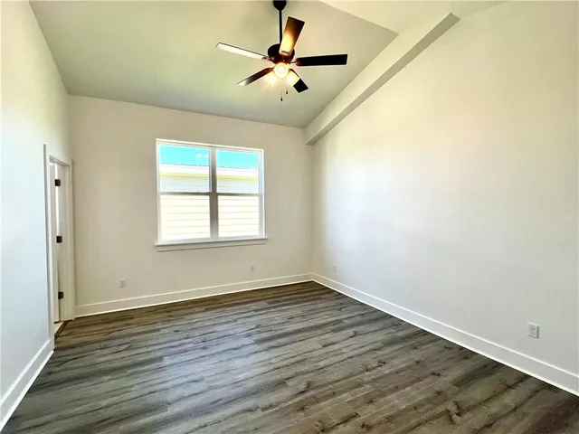 $255,000 | 2809 Live Oak Drive, Gretna, LA 70056