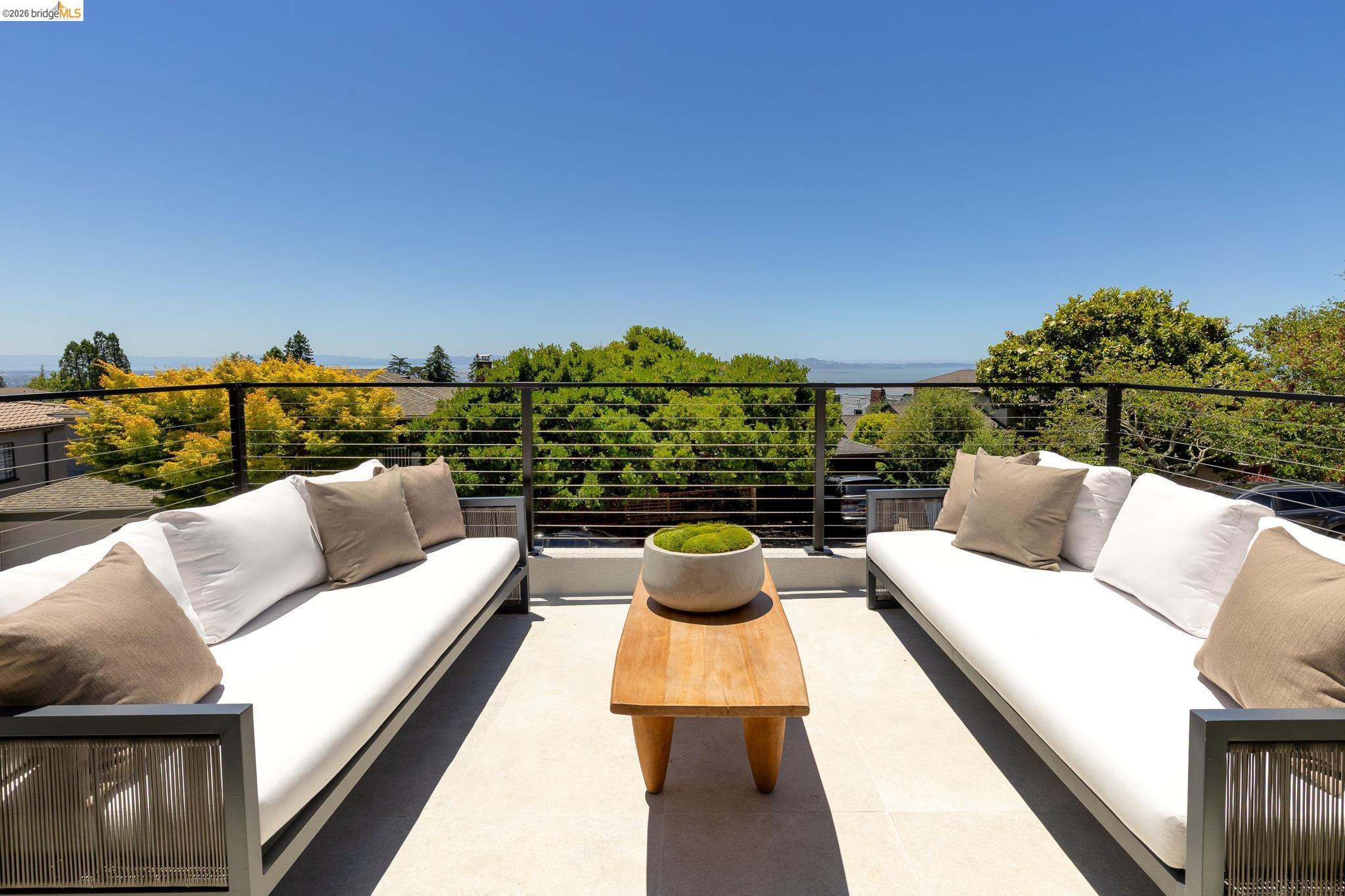 515 Cragmont Avenue Berkeley, CA 94708 - Photo 12 of 61