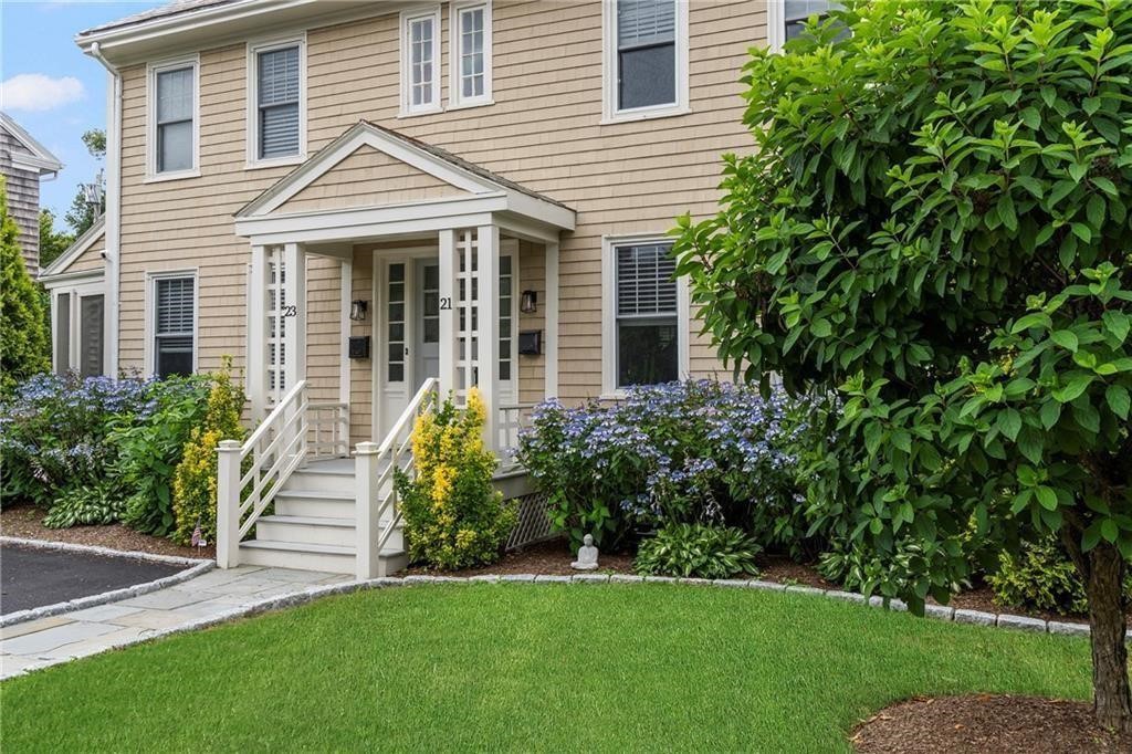 23 Pell Street Newport, RI 02840 - Photo 2 of 25