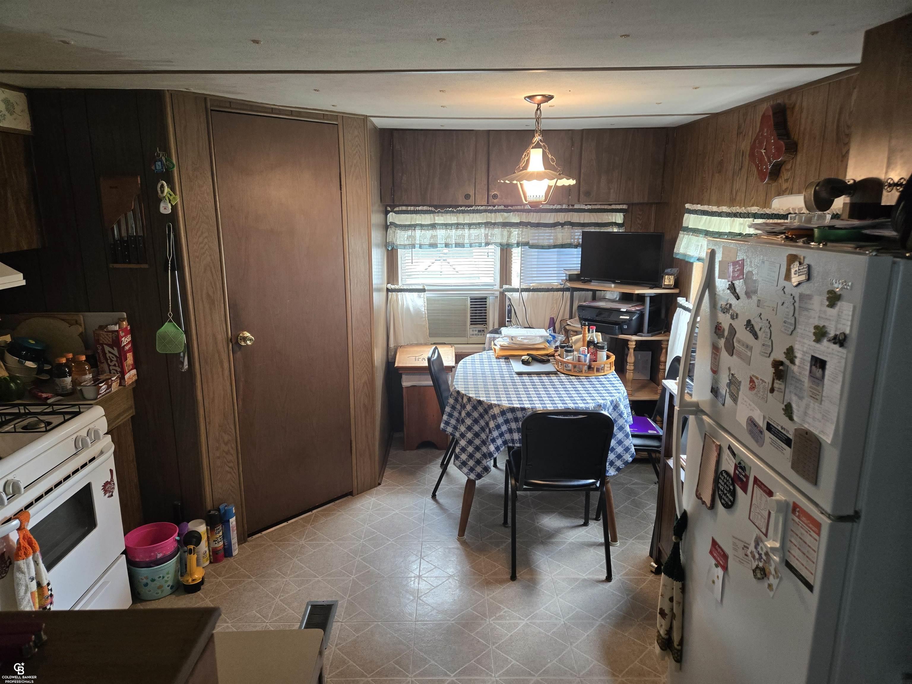 8009 Arendt Road Yale, MI 48097 - Photo 7 of 28