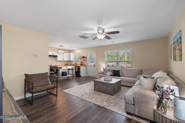 $325,000 | 1491 Round Ridge Road Southeast, Bolivia, NC 28422