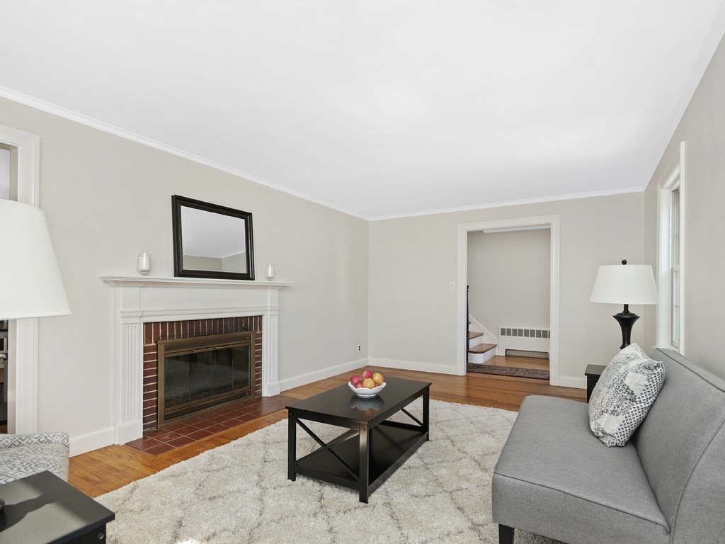 21 Manning Street Needham, MA 02494 - Photo 4 of 21
