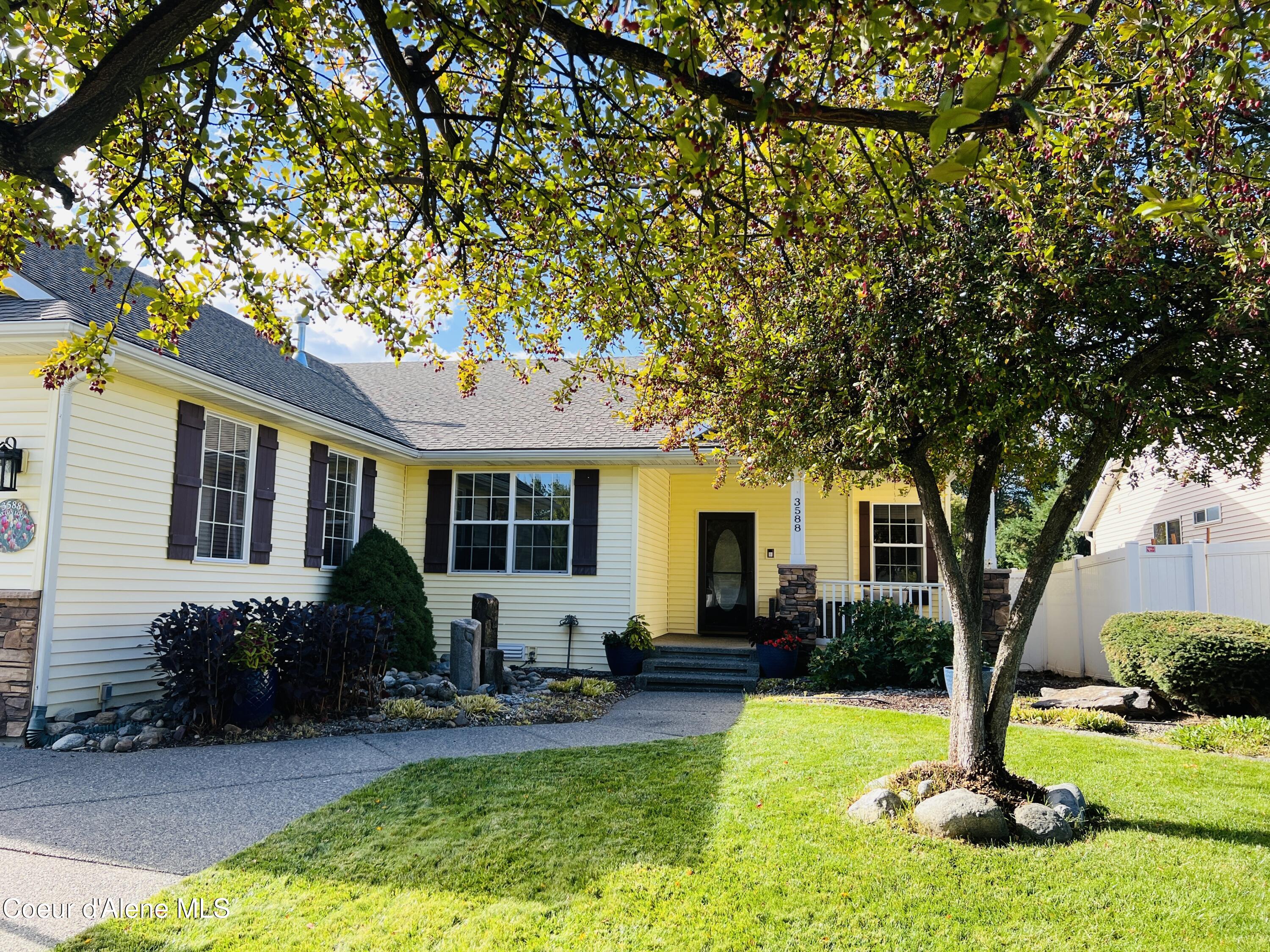 3588 West Loxton Loop Coeur D'Alene, ID 83815 - Photo 3 of 50 IMG_4354