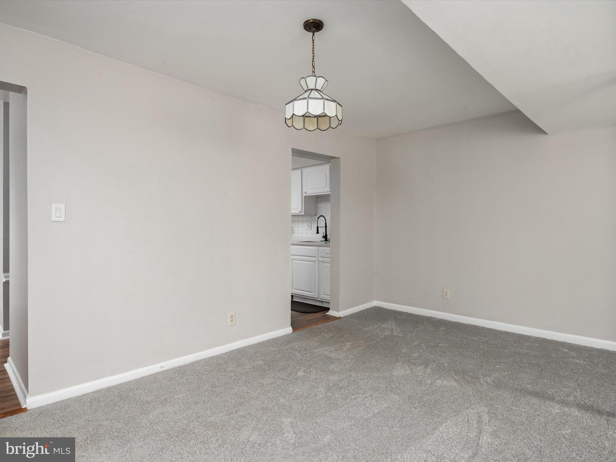 17422 Hoskinson Road Poolesville, MD 20837 - Photo 8 of 35 a view of an empty room with a window