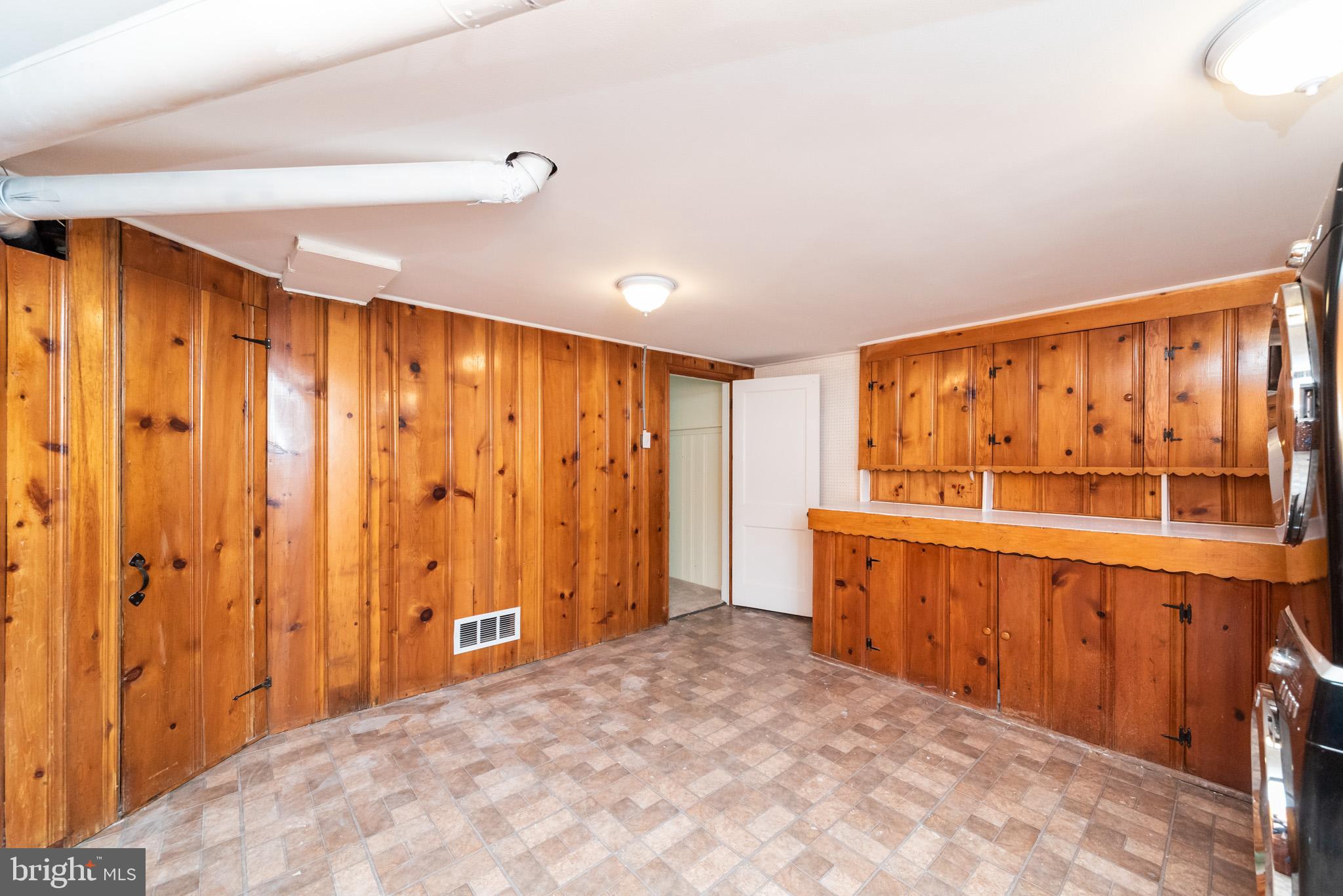 1880 Church Road Baltimore, MD 21222 - Photo 36 of 52 LL Storage -