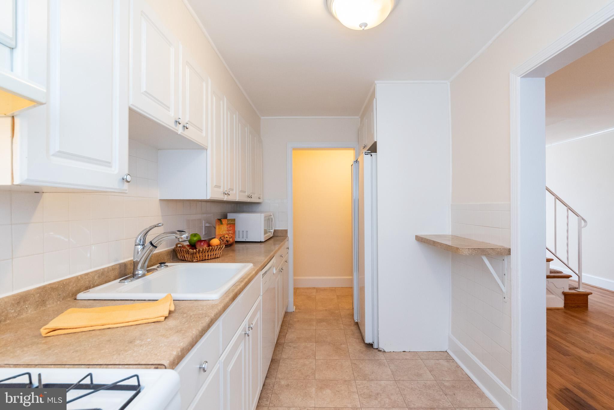1880 Church Road Baltimore, MD 21222 - Photo 47 of 52 Kitchen