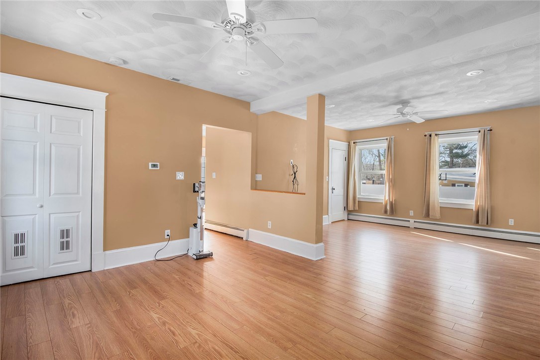 2 Overbrook Avenue Warwick, RI 02889 - Photo 11 of 24