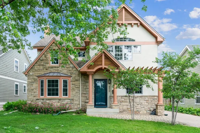 $850,000 | 4013 Natchez Avenue South, Edina, MN 55416