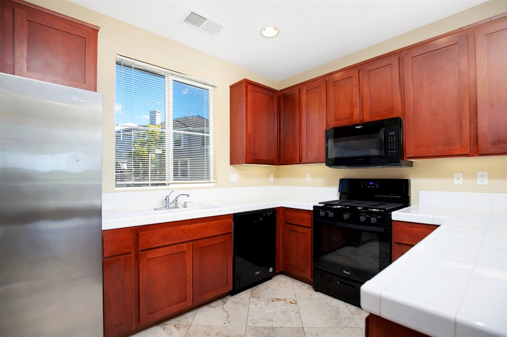 1574 Hackberry Place Chula Vista, CA 91915 - Photo 9 of 25