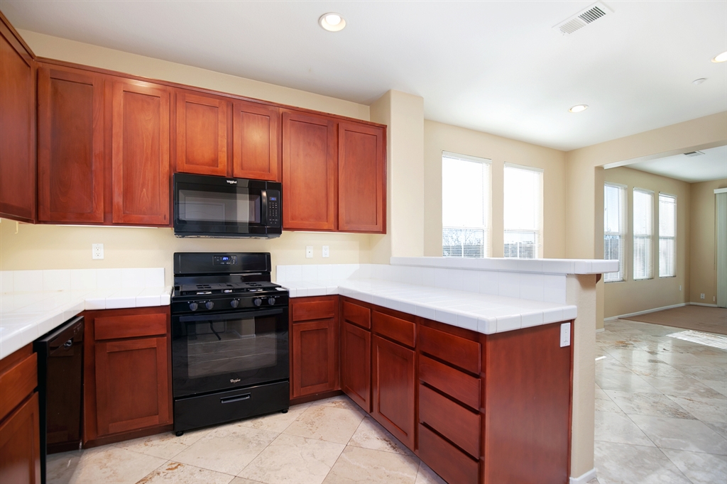 1574 Hackberry Place Chula Vista, CA 91915 - Photo 10 of 25