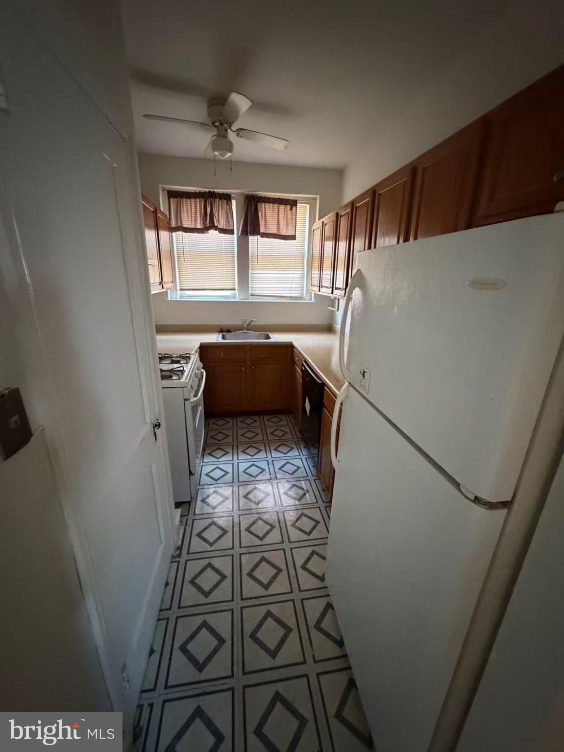 109 East Main Street, Unit 2 Maple Shade, NJ 08052 - Photo 5 of 8 Gallery Image 5