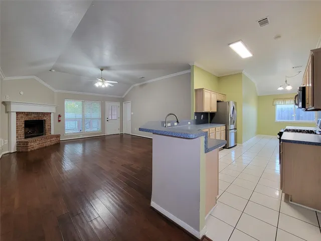 $1,850 | 23327 Sandpiper Trail, Spring, TX 77373