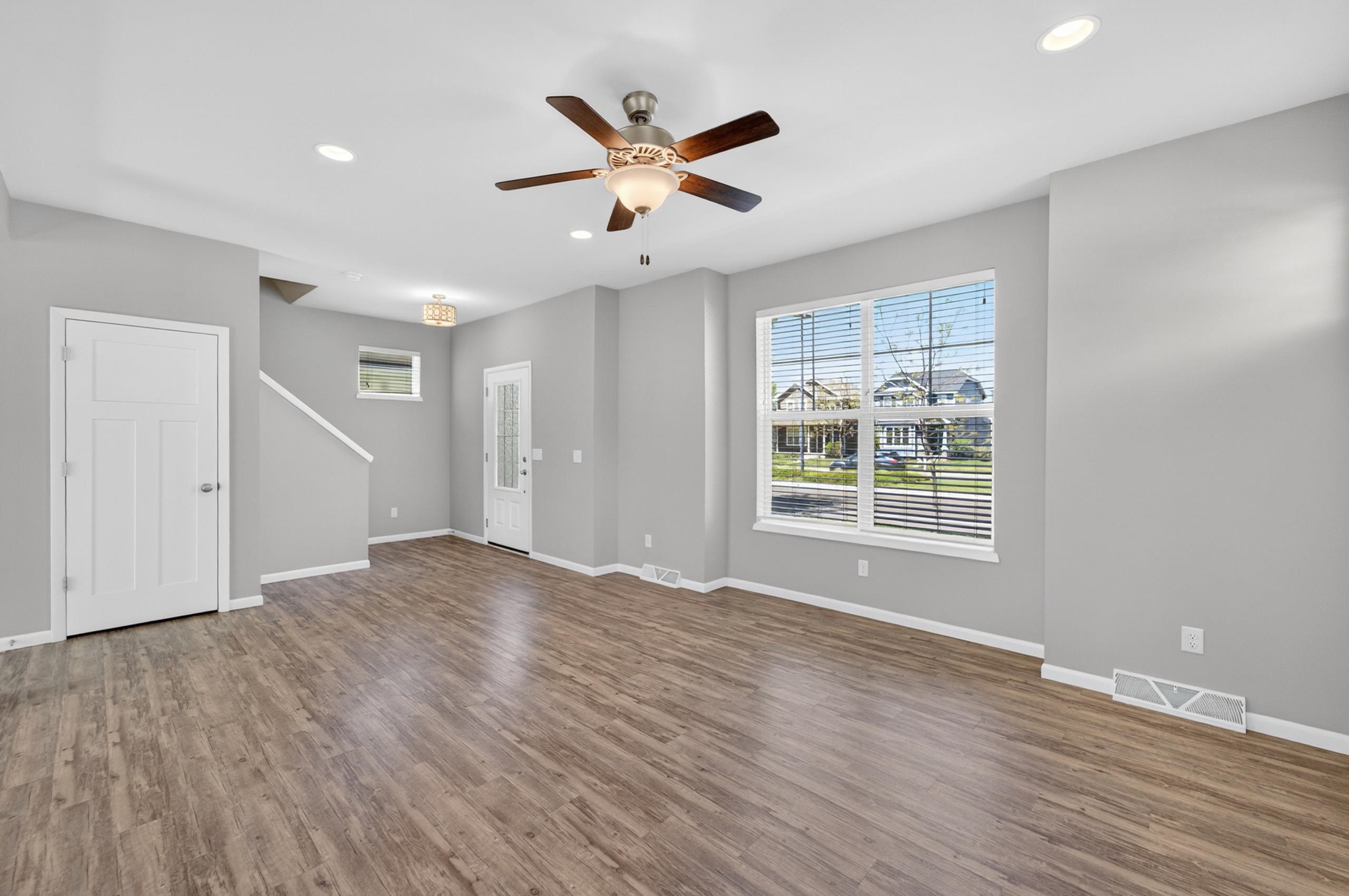 1105 O'Keeffe Avenue Sun Prairie, WI 53590 - Photo 6 of 26