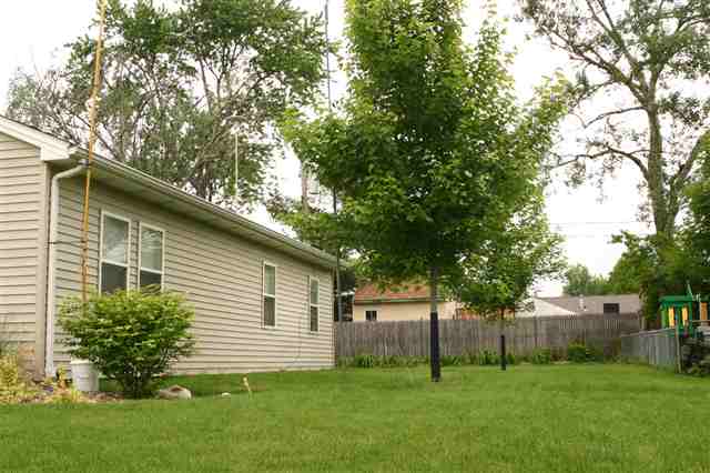 205 Radisson Road Marquette Heights, IL 61554 - Photo 8 of 8 Gallery Image 8
