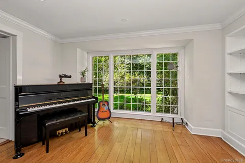 $1,750,000 | 224 Old Colony Road, Hartsdale, NY 10530