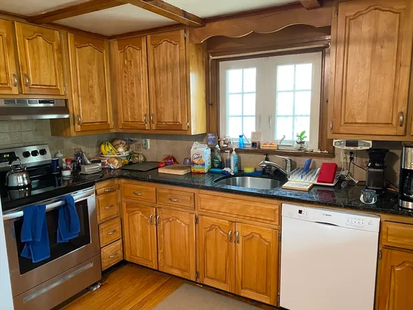 $4,100 | 11 Woodbury Street, Arlington, MA 02476