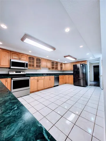 $3,450 | 793 Northeast 206th Street, Miami, FL 33179