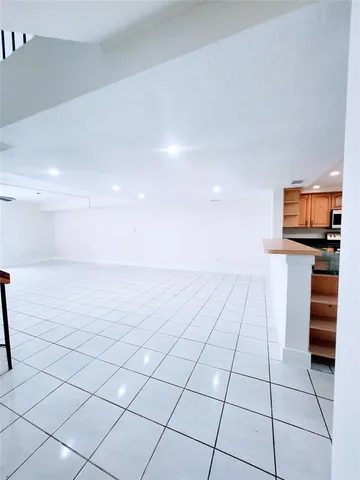 $3,450 | 793 Northeast 206th Street, Miami, FL 33179