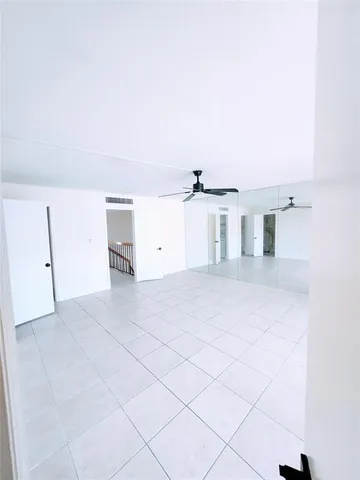 $3,450 | 793 Northeast 206th Street, Miami, FL 33179