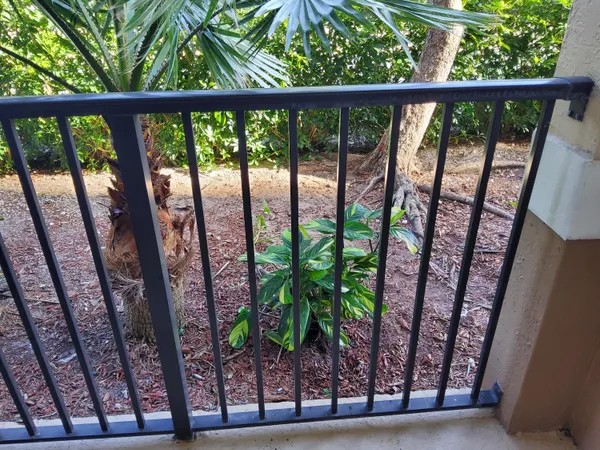 $1,950 | 1801 North Flagler Drive, Unit 128, West Palm Beach, FL 33407