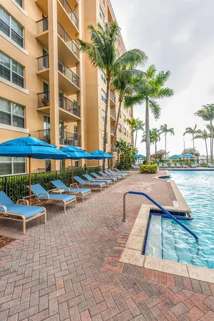 $1,950 | 1801 North Flagler Drive, Unit 128, West Palm Beach, FL 33407