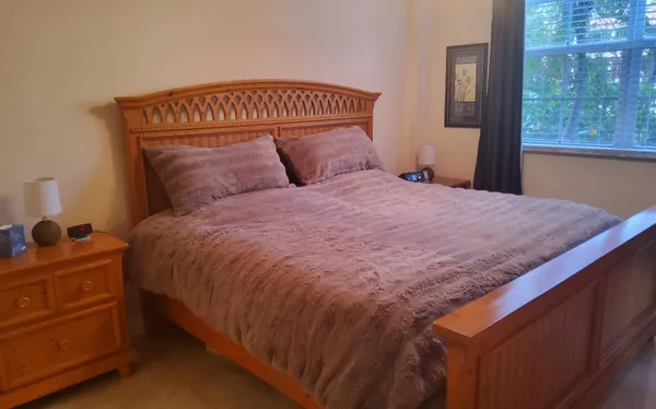 $1,950 | 1801 North Flagler Drive, Unit 128, West Palm Beach, FL 33407