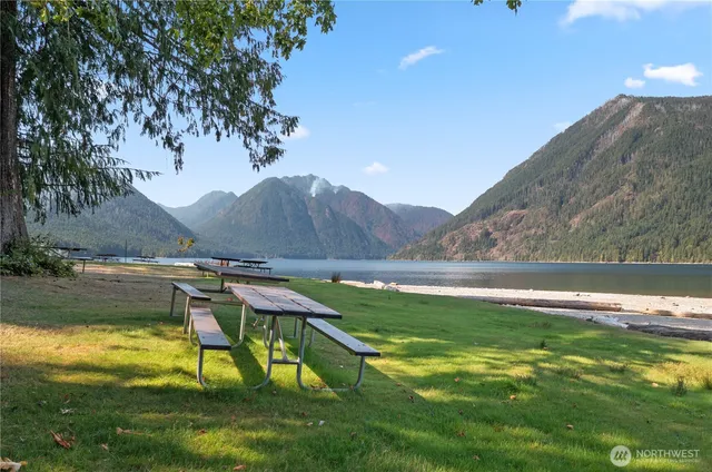 $249,000 | 71 East Hamma Hamma Drive, Hoodsport, WA 98548