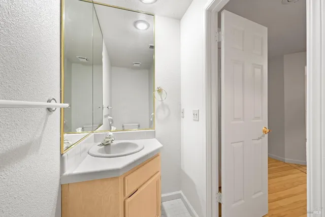 $499,000 | 2111 Stonefield Lane, Santa Rosa, CA 95403