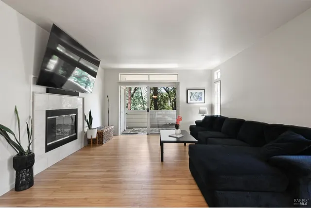 $499,000 | 2111 Stonefield Lane, Santa Rosa, CA 95403