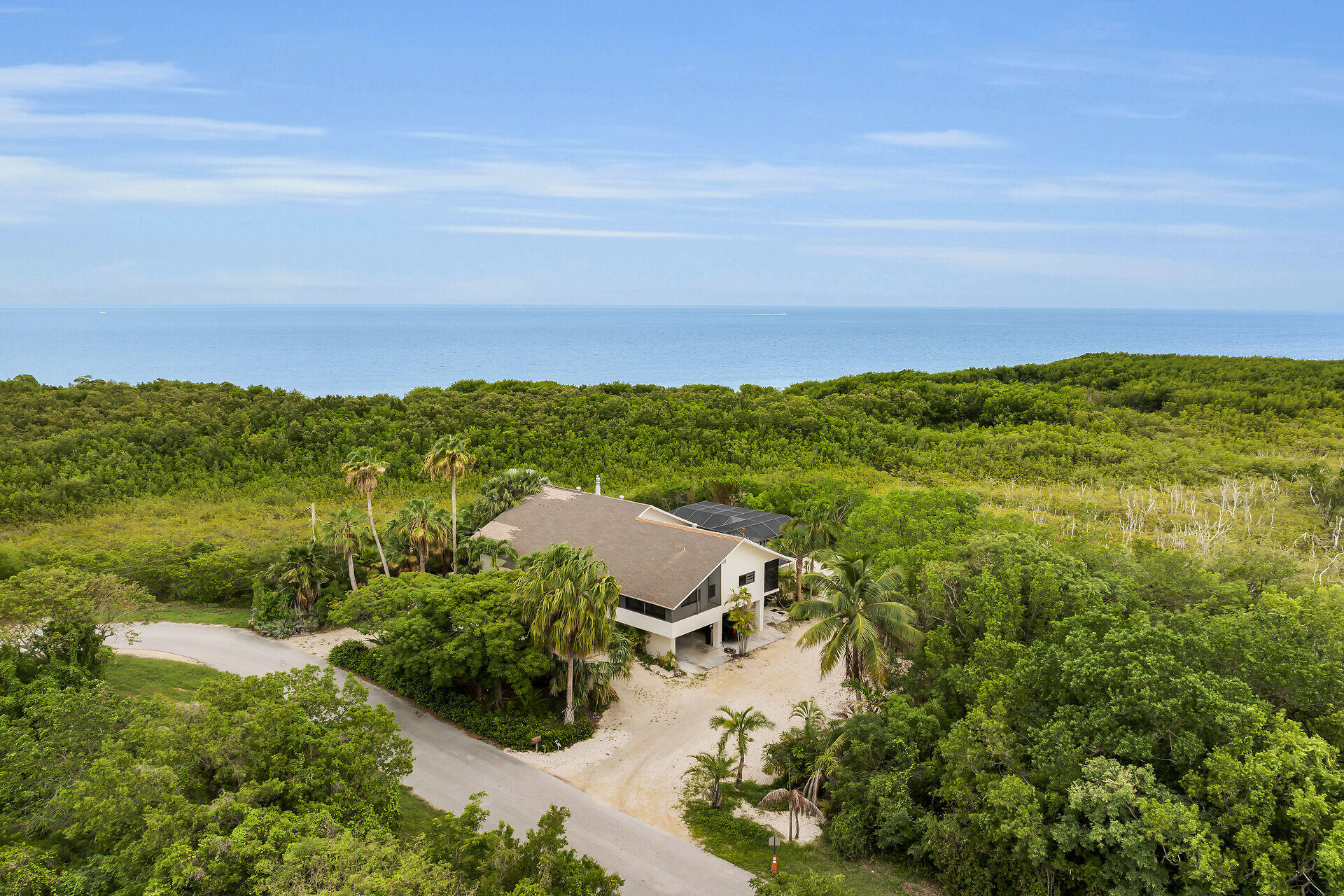 31 South Carysfort Circle Key Largo, FL 33037 - Photo 2 of 47 a view of lake with green space