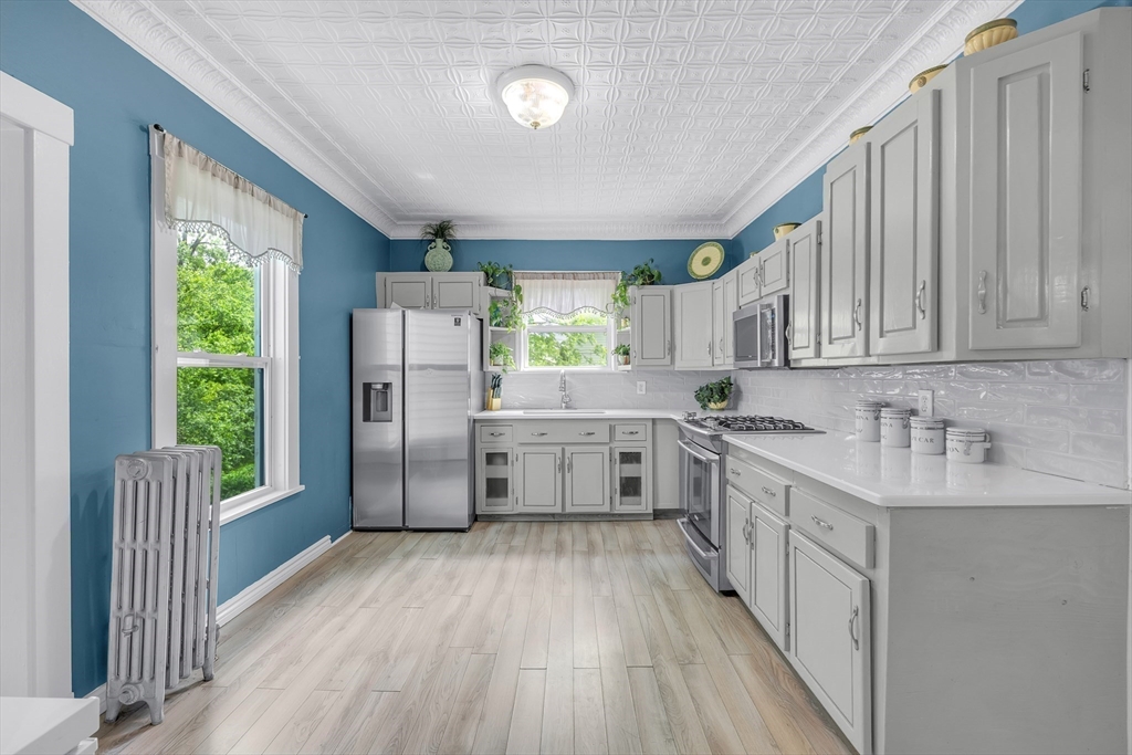 21 Orchard Street Southbridge, MA 01550 - Photo 14 of 41