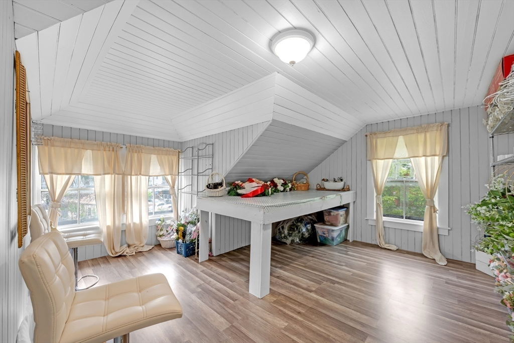 21 Orchard Street Southbridge, MA 01550 - Photo 31 of 41