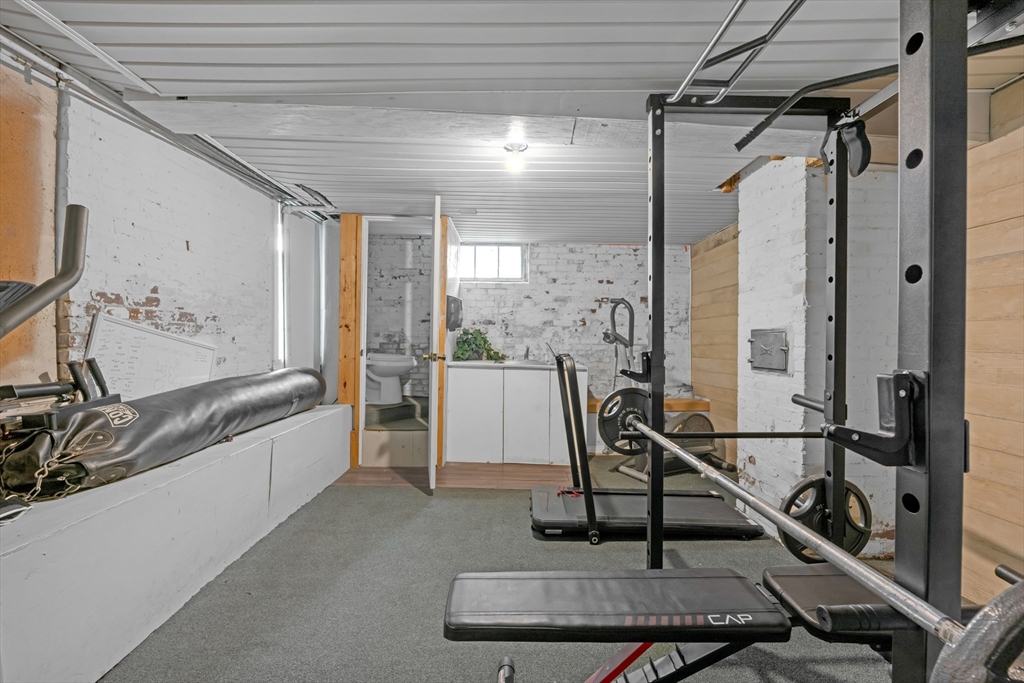 21 Orchard Street Southbridge, MA 01550 - Photo 32 of 41