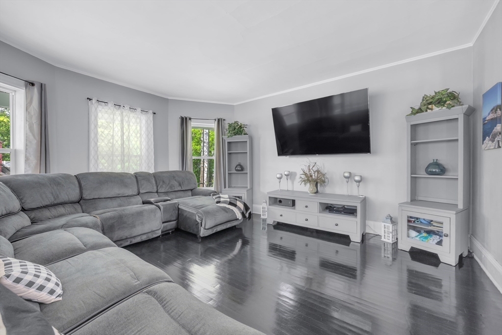 21 Orchard Street Southbridge, MA 01550 - Photo 7 of 41