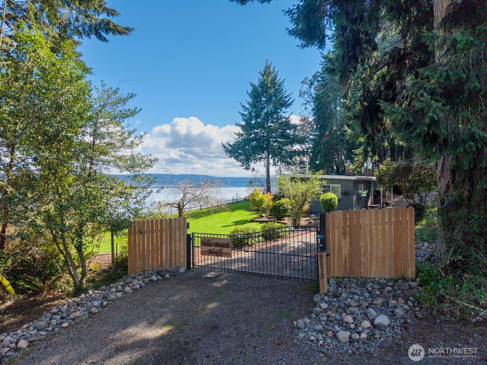 9513 Villa Beach Road Anderson Island, WA 98303 - Photo 5 of 37 Gallery Image 5
