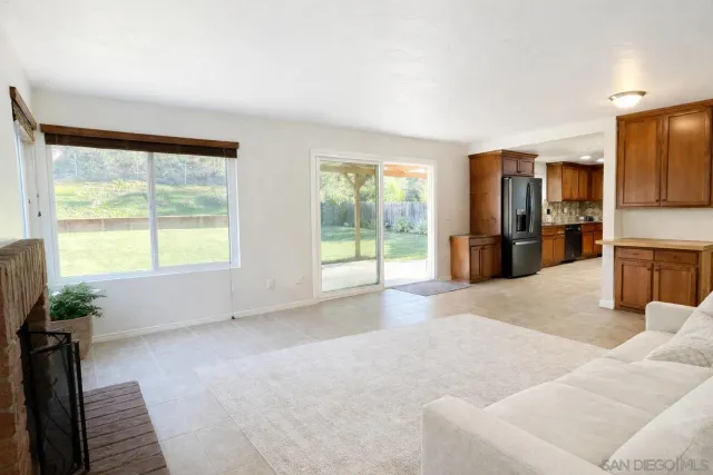 $4,500 | 3533 Via Palma, La Mesa, CA 91941