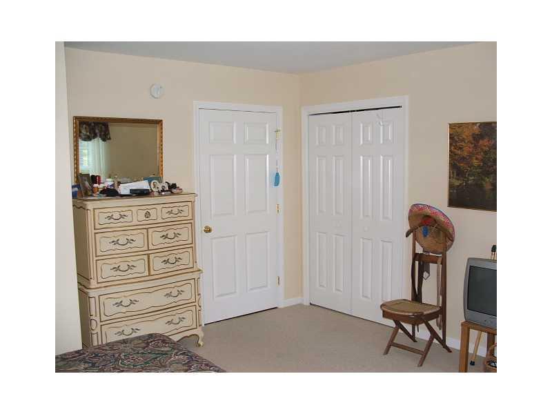 893 Portland Road, Unit 8 Saco, ME 04072 - Photo 26 of 31 Bedroom.