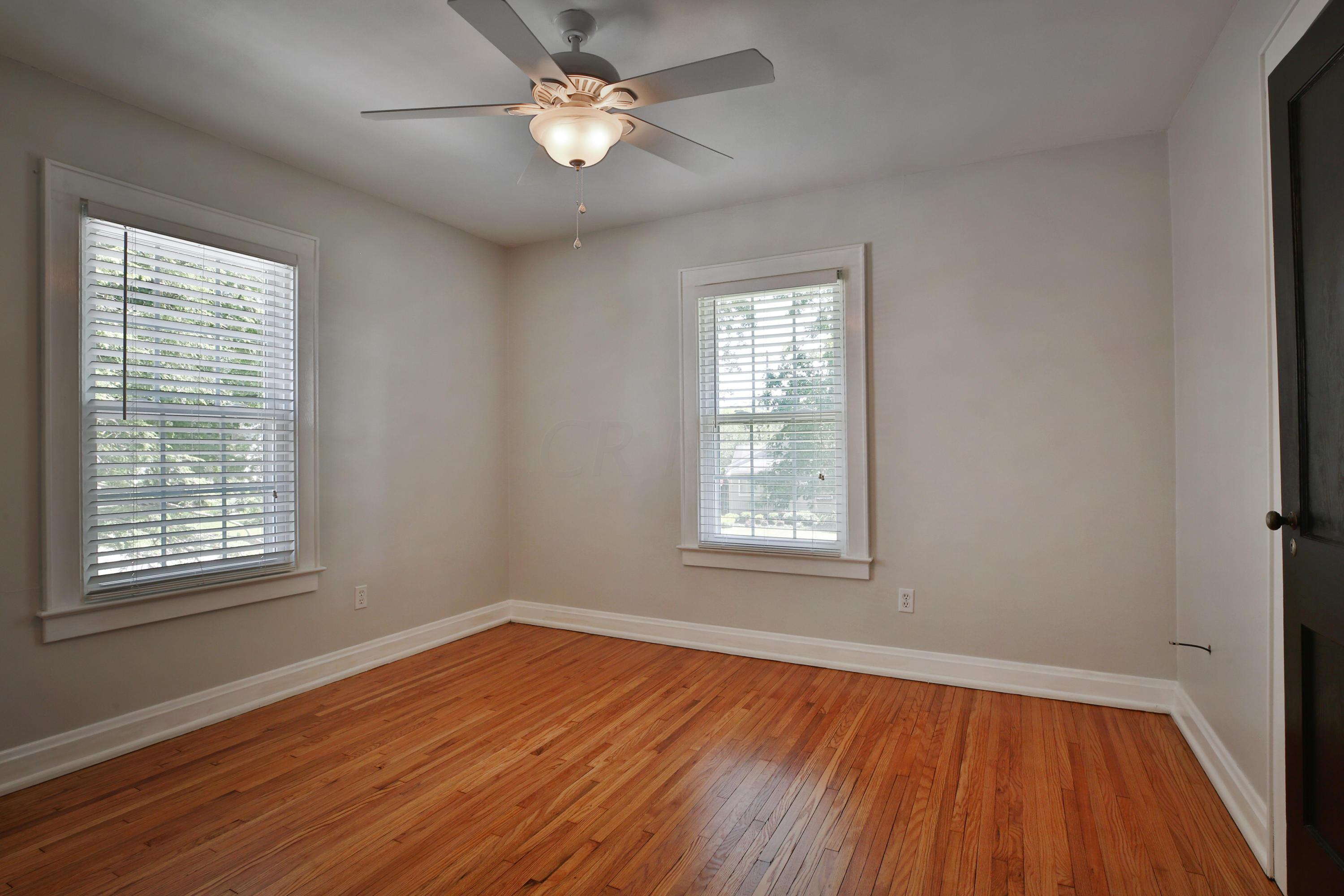 426 East Torrence Road Columbus, OH 43214 - Photo 24 of 40