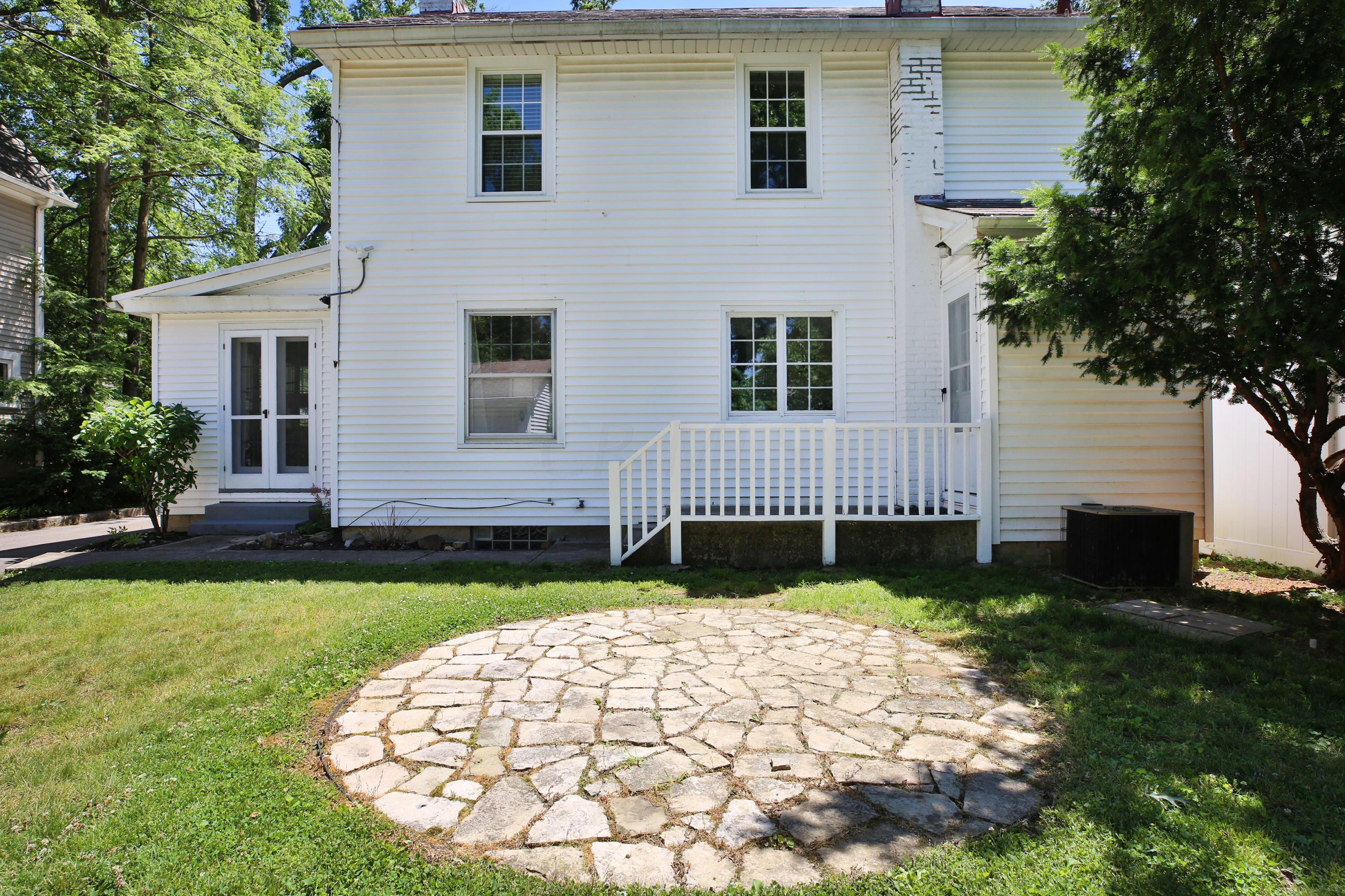 426 East Torrence Road Columbus, OH 43214 - Photo 37 of 40