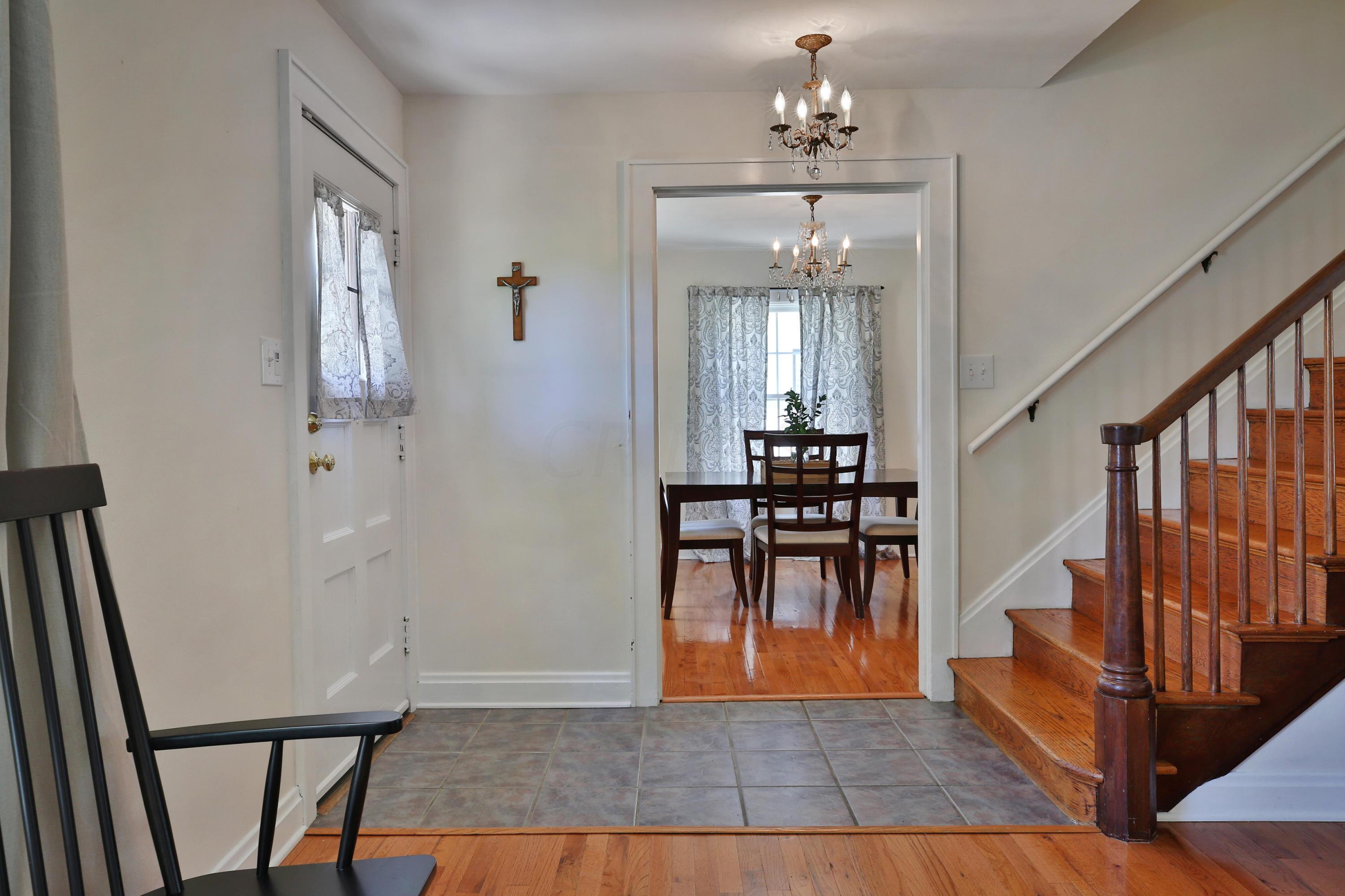 426 East Torrence Road Columbus, OH 43214 - Photo 4 of 40