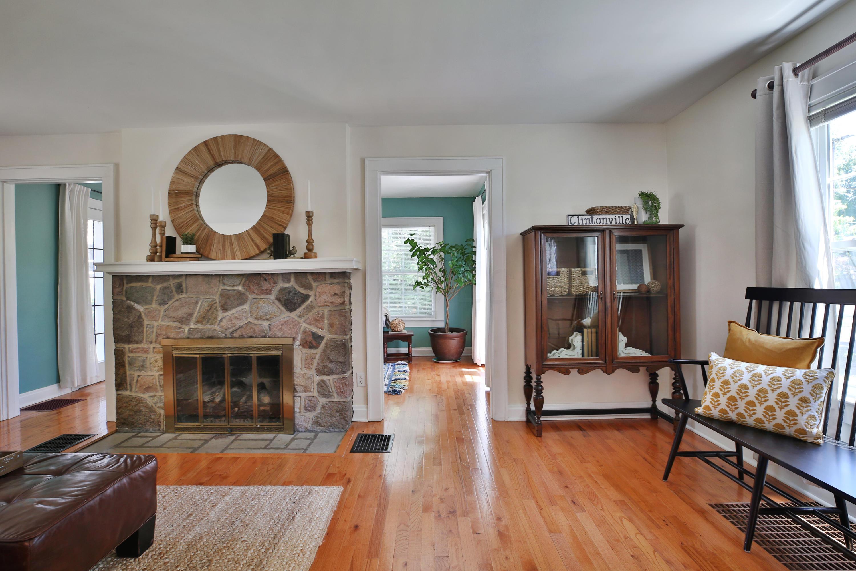 426 East Torrence Road Columbus, OH 43214 - Photo 7 of 40