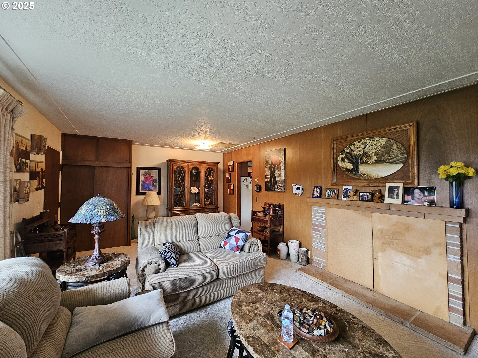 2462 Austin Road Roseburg, OR 97471 - Photo 12 of 36 a living room with furniture and a large window