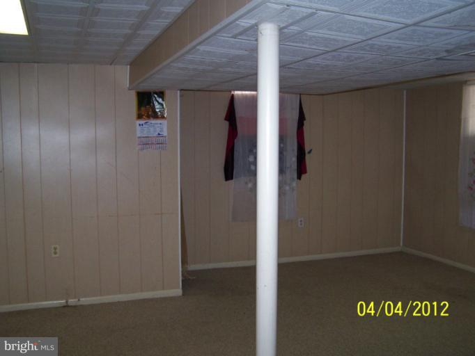 8704 Geren Road Silver Spring, MD 20901 - Photo 15 of 15 a view of a hallway