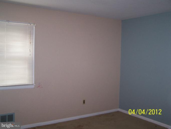 8704 Geren Road Silver Spring, MD 20901 - Photo 10 of 15 a small space with a window